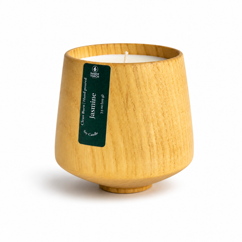 Jasmine is a classic floral scent with notes of jasmine, ozone and white plumeria